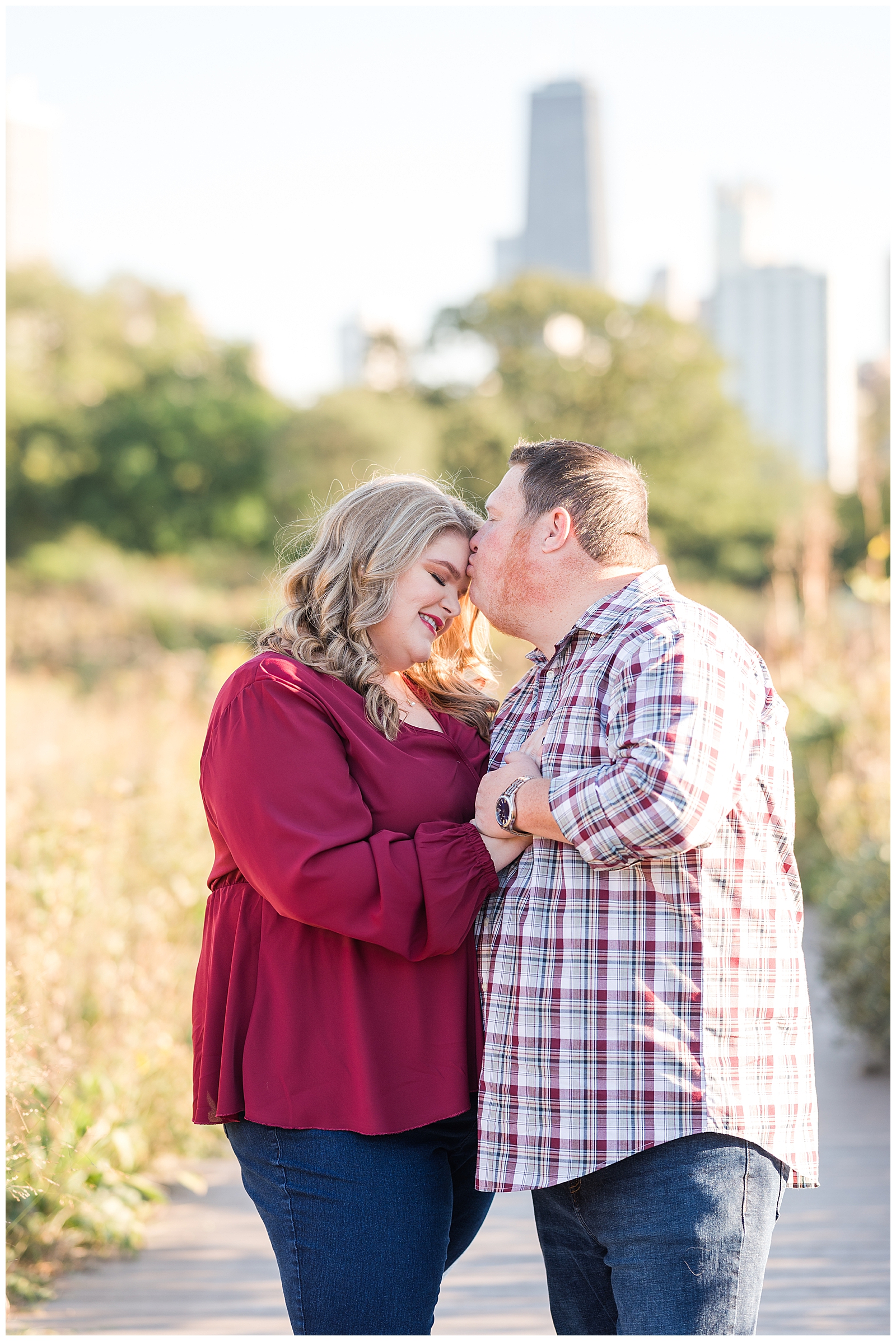 Sunset engagement session in Lincoln Park, Chicago