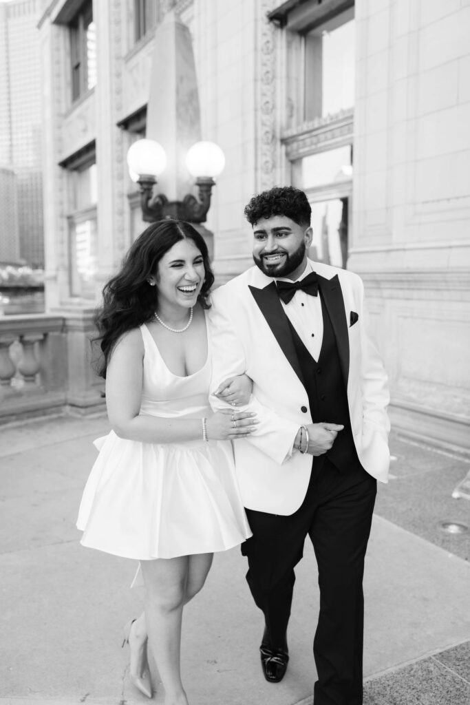 Downtown Chicago Engagement photos. 